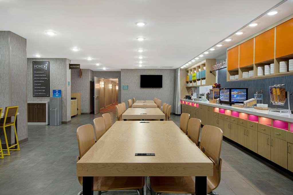 Home2 Suites By Hilton Grand Rapids Airport Restauracja zdjęcie